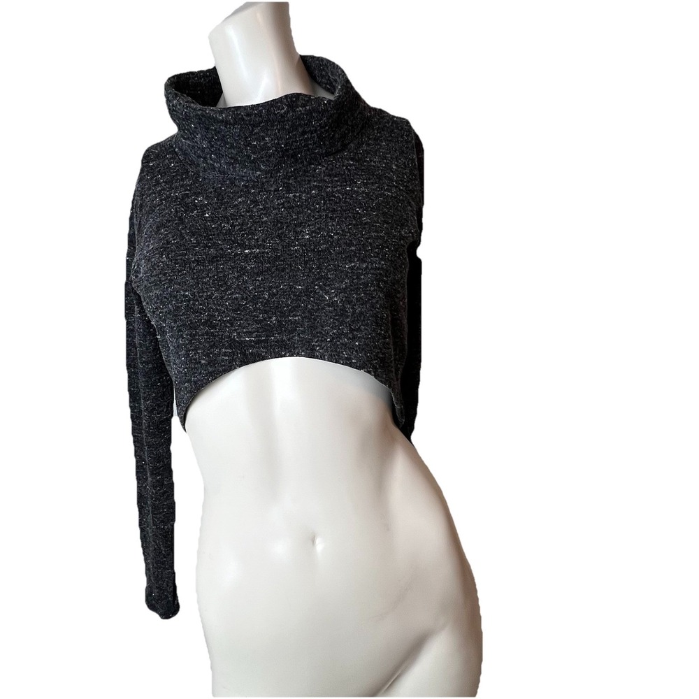 CAbi Glee Grey Pull Over Crop Sweater Thumbholes Women's XS Cowl Neck Style 945